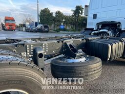 Iveco 180E28 EUROCARGO A TELAIO