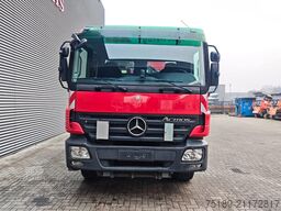 Palfinger PK 72002 6 x Hydr. Jip 6 x Hydr. Mercedes Benz ...