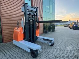 Hubtex DQ45/Only 3309 h/ Reach forks