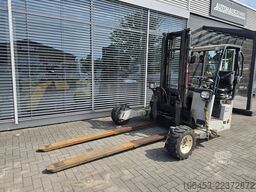 MOFFETT M4 25.3 Mitnahmestapler 4 x 4 erst 384 Std.