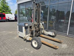MOFFETT M4 25.3 Mitnahmestapler 4 x 4 erst 384 Std.