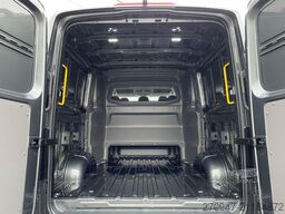 MAN TGE 3.180 L3H2 MIXTO 4x4 AUTOM STANDHZ ACC NAV