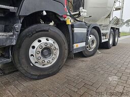 RENAULT C 430 MIXER 8x4