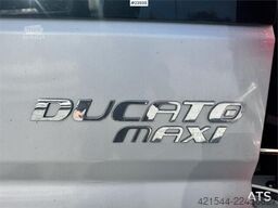 Fiat Ducato Minibus – 46,000 km – 2 Sets of Tires – 17