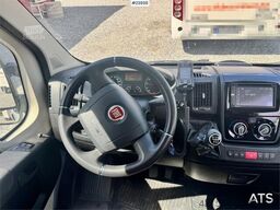 Fiat Ducato Minibus – 46,000 km – 2 Sets of Tires – 17