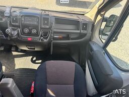 Fiat Ducato Minibus – 46,000 km – 2 Sets of Tires – 17