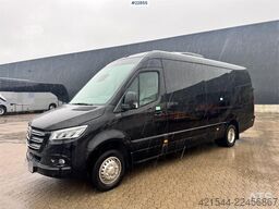 Mercedes-Benz Atlas Sprinter 519 CDI Minibus – 17 seats – 258,00