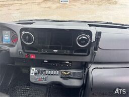 Mercedes-Benz Atlas Sprinter 519 CDI Minibus – 17 seats – 258,00