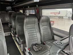 Mercedes-Benz Atlas Sprinter 519 CDI Minibus – 17 seats – 258,00