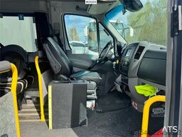 Mercedes-Benz Sprinter 519 CDI Minibus – 17 Seats
