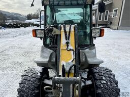 Kramer 5035 Wheel Loader with extensive equipment and hig