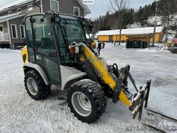 Kramer 5035 Wheel Loader with extensive equipment and hig