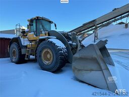 Volvo L250H Wheel Loader with bucket – gearbox needs rep
