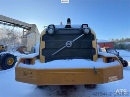 Volvo L250H Wheel Loader with bucket – gearbox needs rep