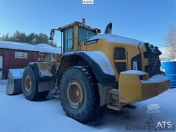 Volvo L250H Wheel Loader with bucket – gearbox needs rep