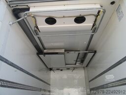 MERCEDES-BENZ Atego 1021*2xCarrier Kühlkoffer 5.72m*LBW*
