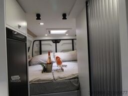 MOOVEO Van 63XL Solar SAT TV Navi RFK Markise