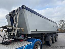 SCHMITZ CARGOBULL SKI 24 SL 06 7.2. Kipper .