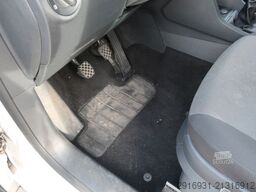 VOLKSWAGEN Caddy 4Motion 1.Hand / Klima / Navi / FN:155