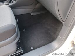 VOLKSWAGEN Caddy 4Motion 1.Hand / Klima / Navi / FN:155