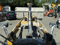 Caterpillar 907H2 Schnellwechsler Allrad