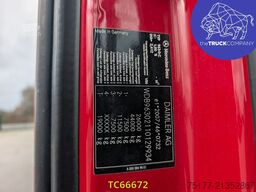 Mercedes-Benz Actros 2548