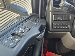 Scania S770 8x4/4 / 180.000 KG / HYDRAULIC