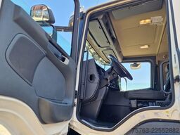 Scania P400 8x4*4 - 2/3 deck livestock Guiton 29.78M2 ...