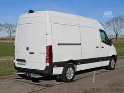 MERCEDES-BENZ SPRINTER 317 L2H2 3.5T-Trekhaak!