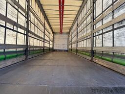 SCHMITZ CARGOBULL SCB*S3T *  * HUBDACH * LIFTACHSE * VOLUMEN*