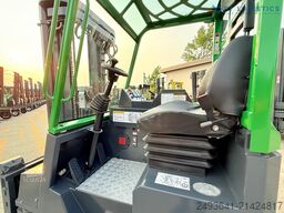 Combilift C4000CB TRIPLEX 5200MM FREE-LIFT TOP 1