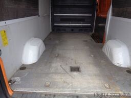 MERCEDES-BENZ Sprinter 316 CDI Klima 230 V AHK 3,5 To