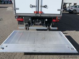 DAF XD 370 FA 4x2, 7.400mm lang, Thermo King T-800R