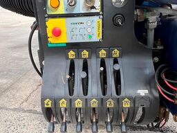 PALFINGER PK 20002 (WITH RADIO / REMOTE / 2X LEGS / INCL ...