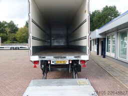 System Trailer N/A gesloten, stuur-as + Dhollandia 2000 kg kle...
