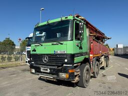 Mercedes-Benz Actros 3240
