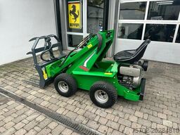 Avant Tecno Proficat 4WD Diesel mit Schaufel + Krokozange