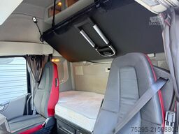 Volvo FH  460 MEGA LowDeck VEB+ 2Tanks 2Liegen TÜV9 26
