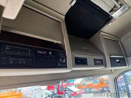 VOLVO 650 6x4 EURO 6 Sattelzugmaschine