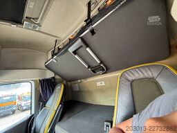 VOLVO 650 6x4 EURO 6 Sattelzugmaschine