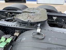 VOLVO 650 6x4 EURO 6 Sattelzugmaschine