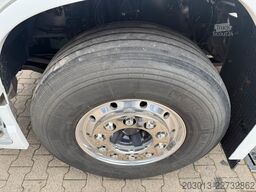 VOLVO 650 6x4 EURO 6 Sattelzugmaschine