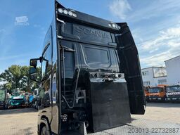 SCANIA S 650 A6x4NB 6x4 Sattelzugmaschine