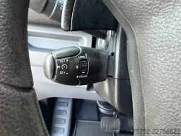 Opel Vivaro AUT. Carplay Camera NL Auto