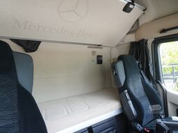 Mercedes-Benz Actros 2542 / NEW tow truck / steered 3r