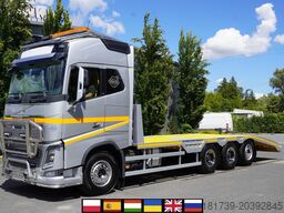 Volvo FH16 750 8x4 / NEW TOW TRUCK 9 m / Load