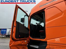 Volvo FH 420 GLOBETROTTER, 2 TANKS , LOW KM