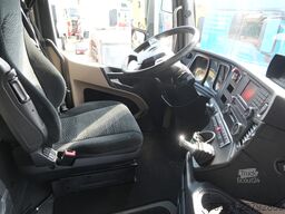Mercedes-Benz ACTROS 2742 ADR 6x2 tractor unit