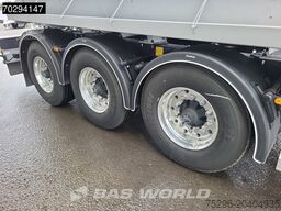 Kässbohrer STB 3 axles Gülle Waste Liftachse