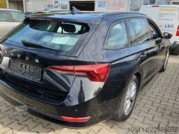SKODA Octavia Combi Ambition